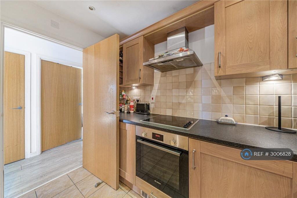 Apartment in London - View 4