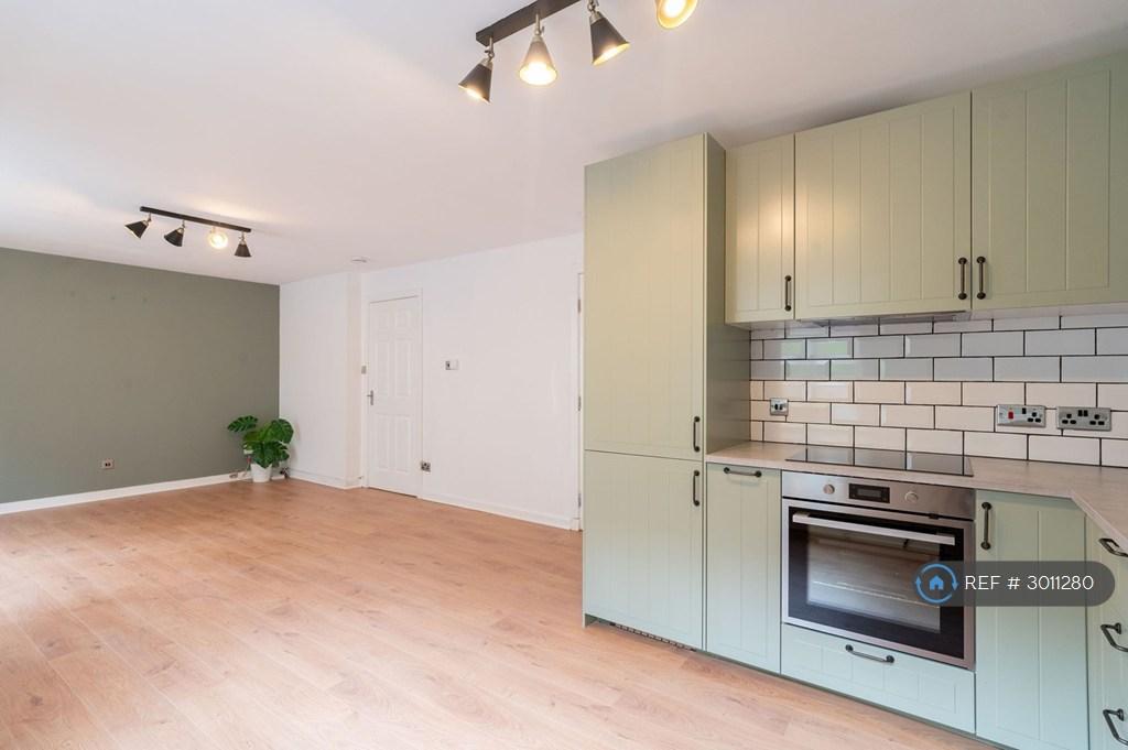 Apartment in Edinburgh - View 2