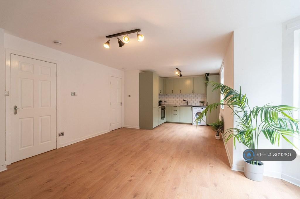 Apartment in Edinburgh - View 5