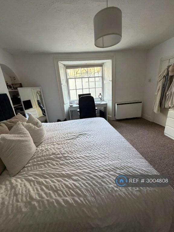 Apartment in Bristol - View 4
