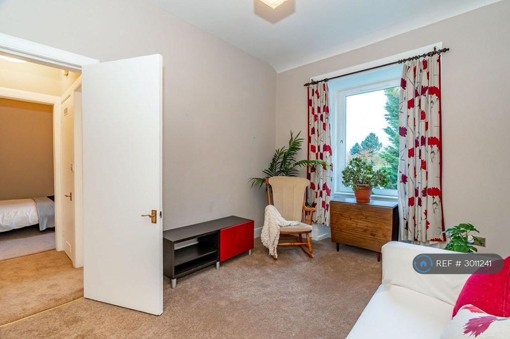 Apartment in Edinburgh - View 2