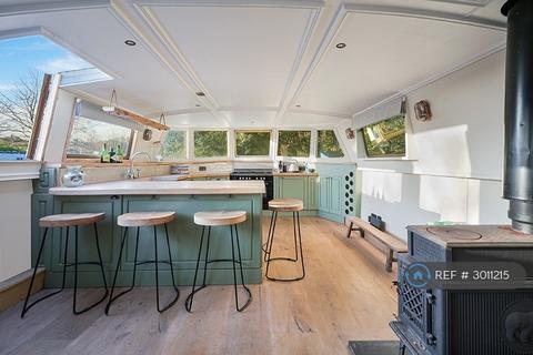 1 bedroom houseboat to rent, Aphis Kensal Green Moorings, London, W10