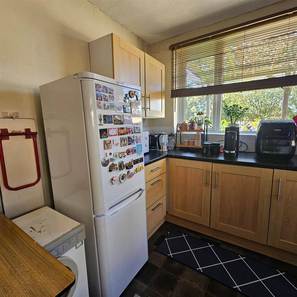 House in Oxford, Cowley - More