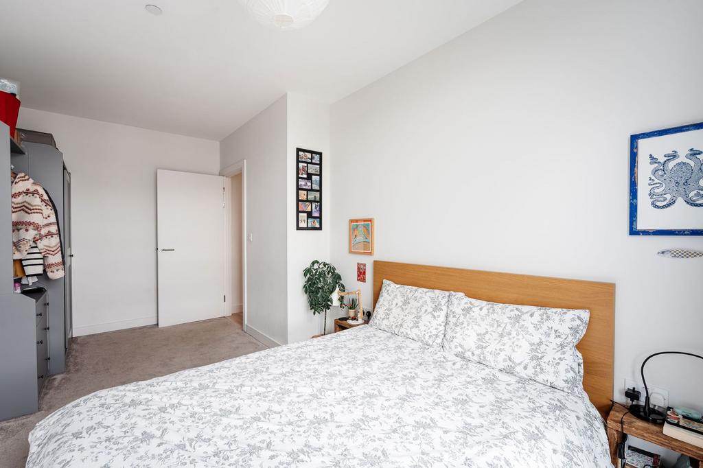 Apartment in London - View 3