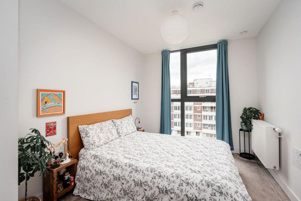 Apartment in London - View 5