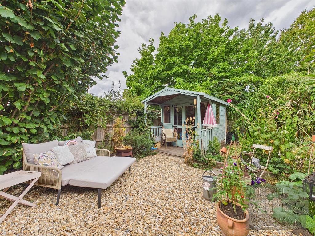 House in Robertsbridge - View 2