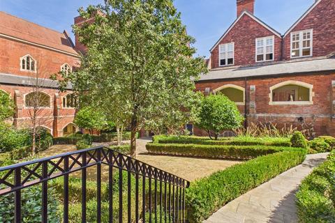 1 bedroom apartment for sale, The Galleries, Warley, Brentwood, Essex, CM14