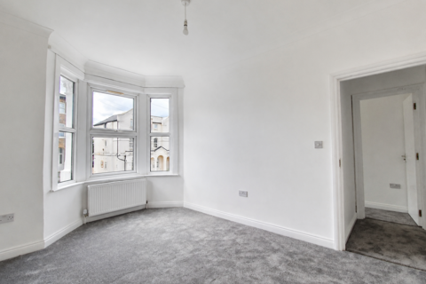 2 bedroom maisonette for sale, Bulstrode Road,  Hounslow, TW3