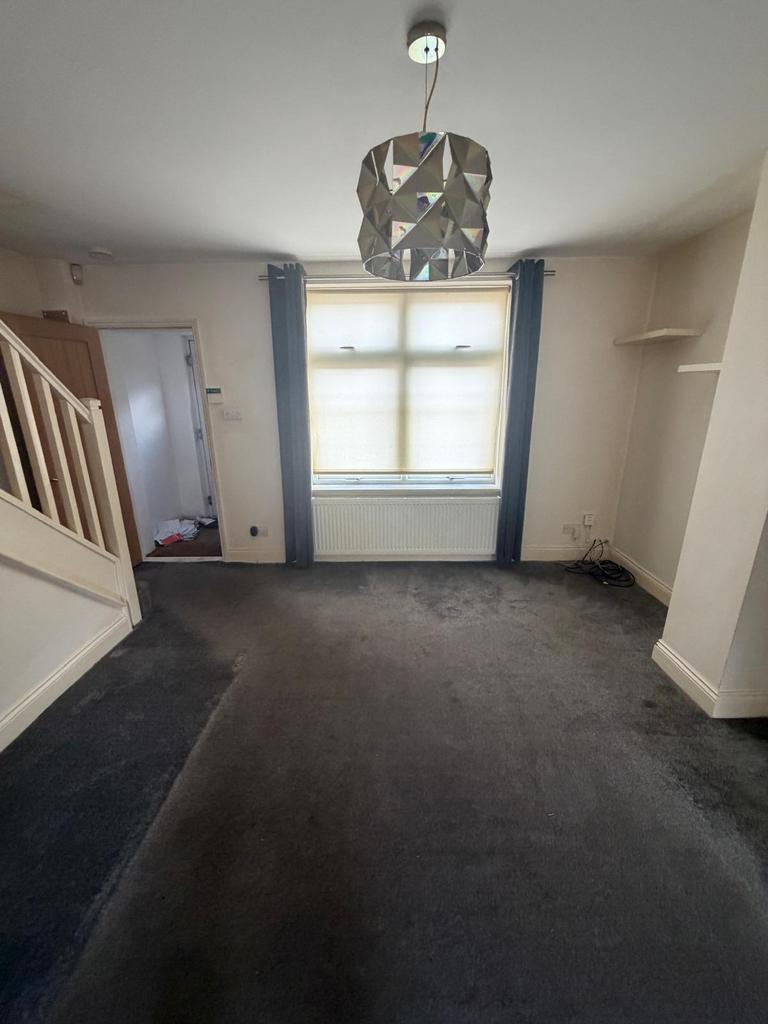 House in Dagenham - View 3