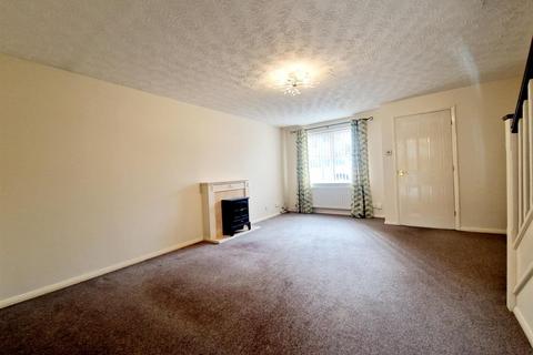3 bedroom detached house to rent, Linseed Avenue, Newark