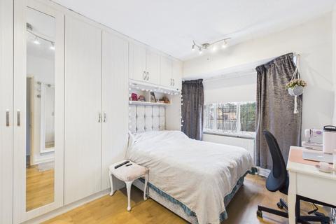 undefined, Long Lane, Stanwell, Surrey, TW19
