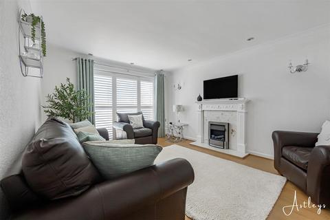 4 bedroom detached house for sale, Highmead Avenue, Newton, Swansea