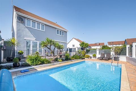 4 bedroom detached house for sale, Highmead Avenue, Newton, Swansea