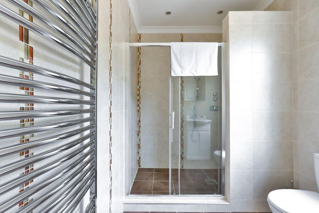 Apartment in Iver Heath - More