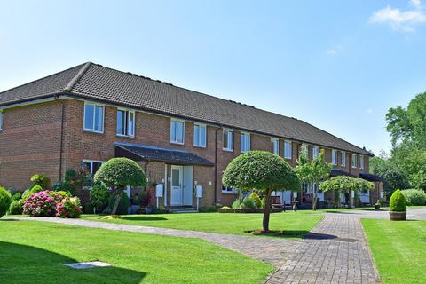 1 bedroom flat for sale, Richmond Court, Towcester, NN12