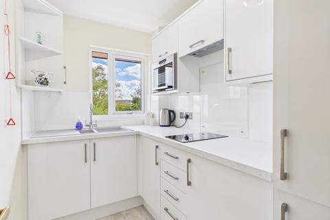 1 bedroom flat for sale, Richmond Court, Towcester, NN12