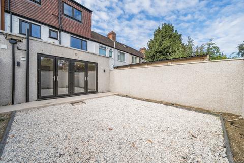 undefined, Commonside East, Mitcham, CR4