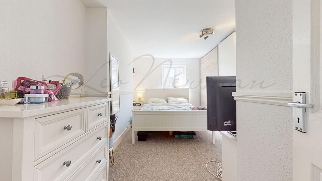 House in London - More