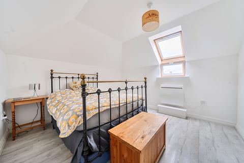2 bedroom semi-detached house for sale, Old Tram Road, Gloucestershire GL1