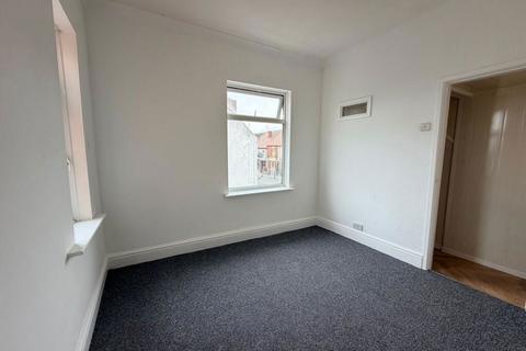2 bedroom apartment for sale, Arbury Road, Nuneaton, Warwickshire, CV10 7NH