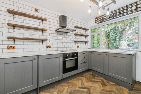 2 bedroom character property for sale, Steep Hill, Lincoln