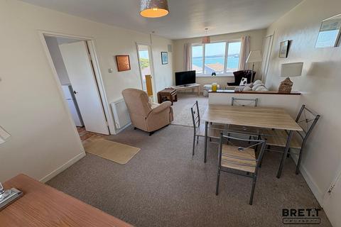 2 bedroom flat for sale, Wellington Road, Hakin, Milford Haven, Pembrokeshire. SA73 3BY
