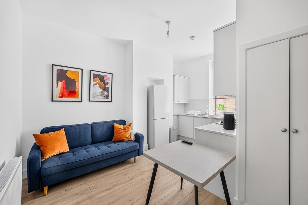 Apartment in London - View 4