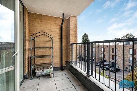 undefined, Quayle Crescent, London, N20