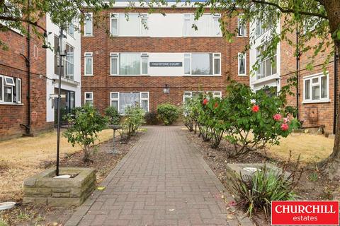 2 bedroom flat for sale, Highstone Court, New Wanstead