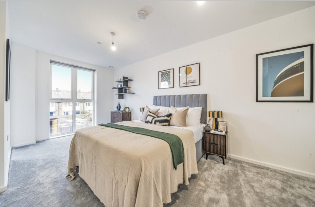Apartment in Clapham - View 3