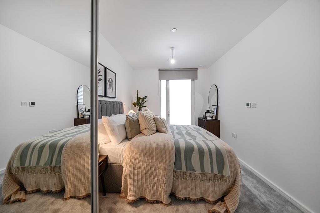 Apartment in Clapham - View 5