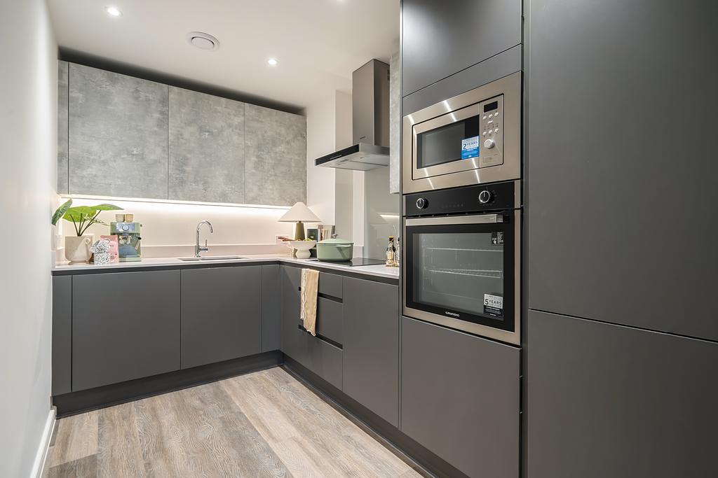 Apartment in Clapham - View 3