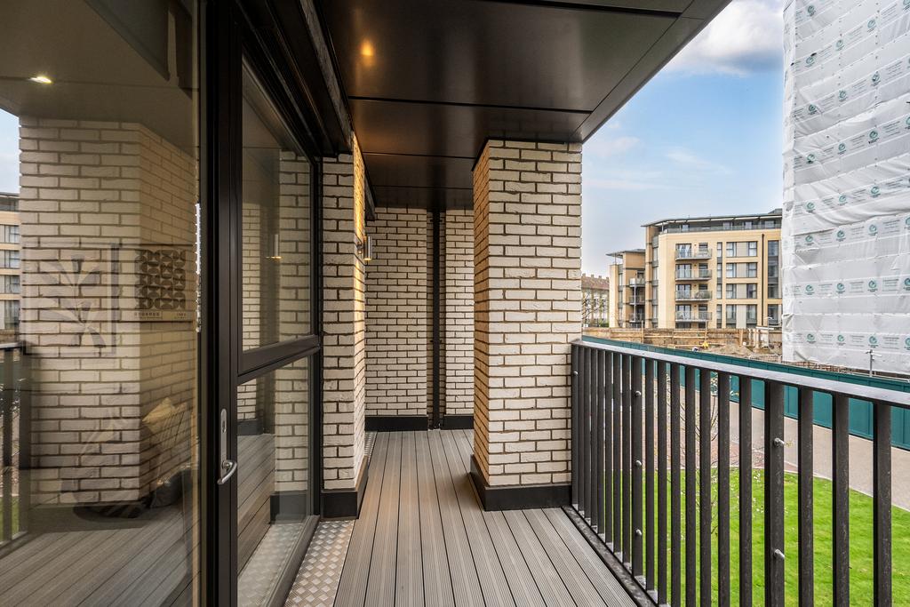 Apartment in Clapham - View 2