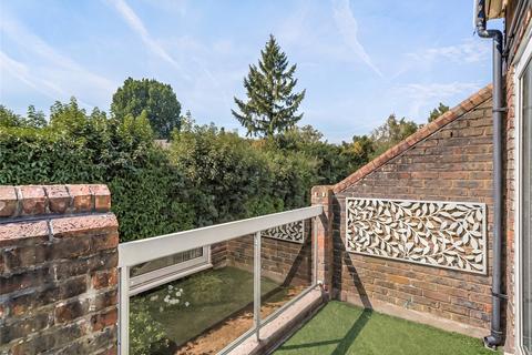 2 bedroom apartment for sale, High Firs, Gills Hill, Radlett, Hertfordshire, WD7