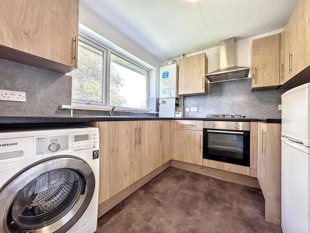Apartment in Newcastle upon Tyne - View 3
