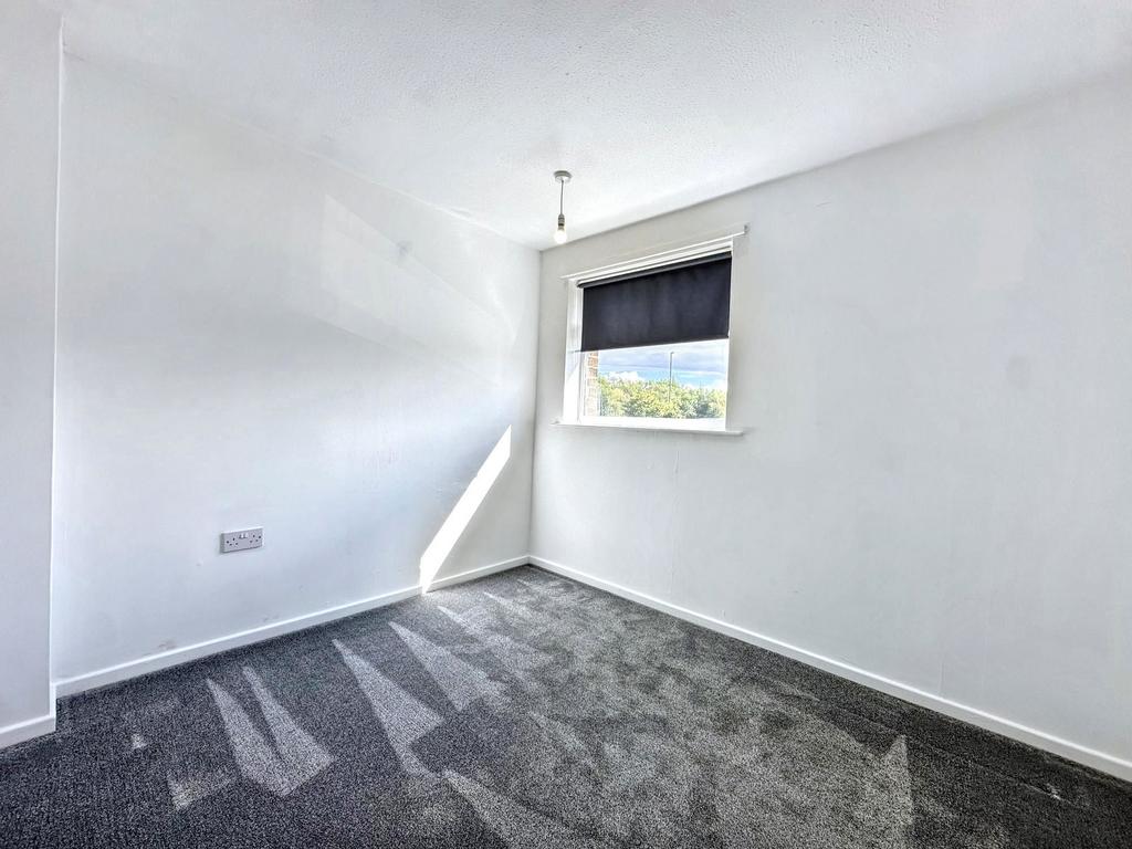 Apartment in Newcastle upon Tyne - View 5