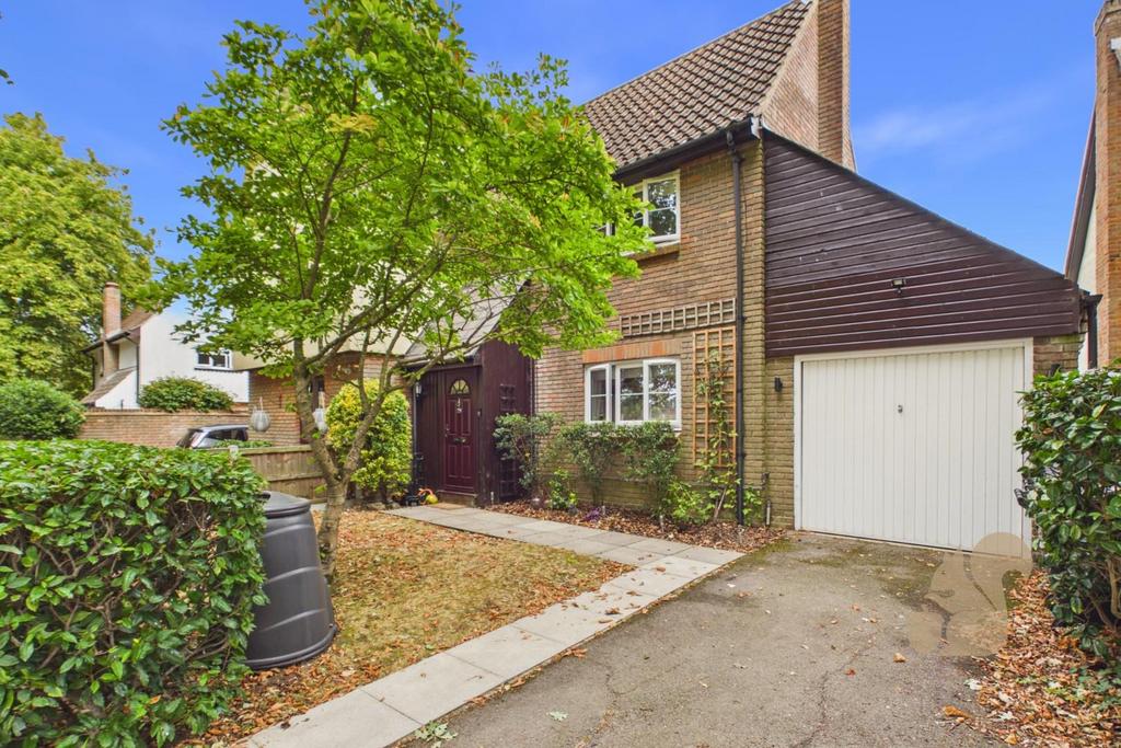 2 bedroom semi-detached house for sale in Felsted on OnTheMarket 2 bedroom semi-detached house for sale in Felsted on OnTheMarket