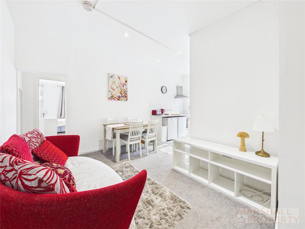 Apartment in Liverpool, Wavertree - View 3