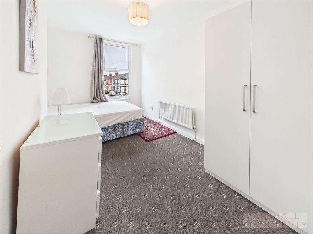 Apartment in Liverpool, Wavertree - More