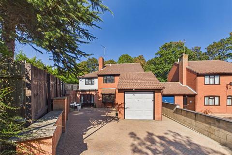 3 bedroom detached house for sale, Woodspring Close, Ipswich, Suffolk, IP2