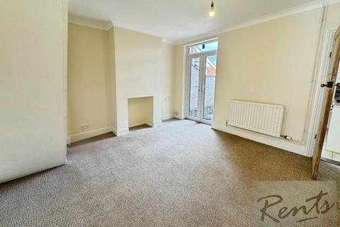 3 bedroom terraced house to rent, Philip Road, Ipswich IP2