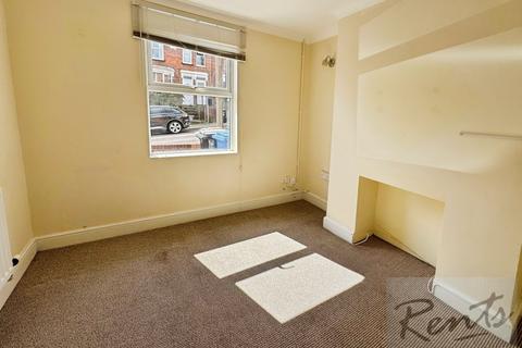 3 bedroom terraced house to rent, Philip Road, Ipswich IP2