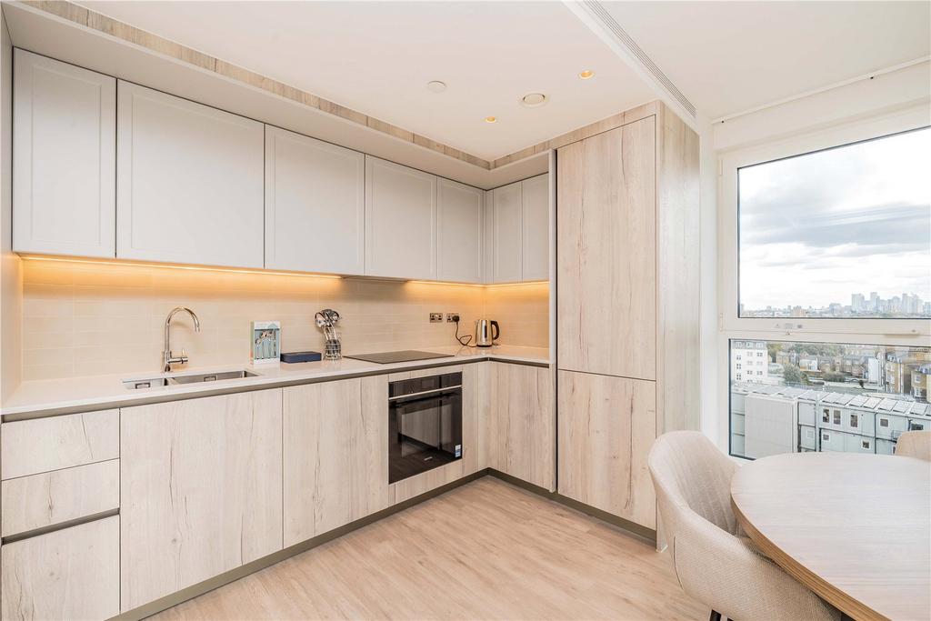 Apartment in London - View 3