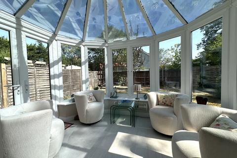 4 bedroom semi-detached house for sale, Knight Close, Crookham Village, Fleet