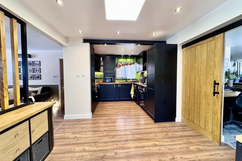 4 bedroom detached house for sale, Oaks Farm Drive, Darton, Barnsley