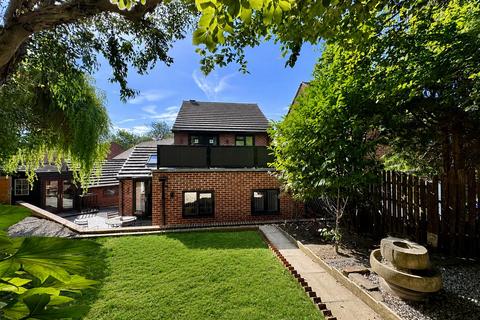 4 bedroom detached house for sale, Oaks Farm Drive, Darton, Barnsley