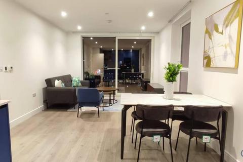 2 bedroom flat to rent, 12 Quay Walk, HA0