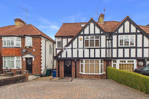 Farm Road, Edgware