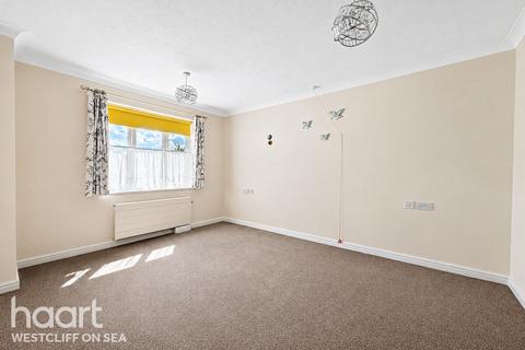 1 bedroom flat for sale, Crowstone Road, Westcliff-On-Sea