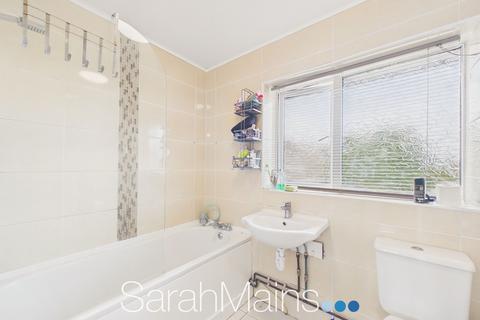 3 bedroom semi-detached house for sale, Heugh Hill, Springwell Village, NE9